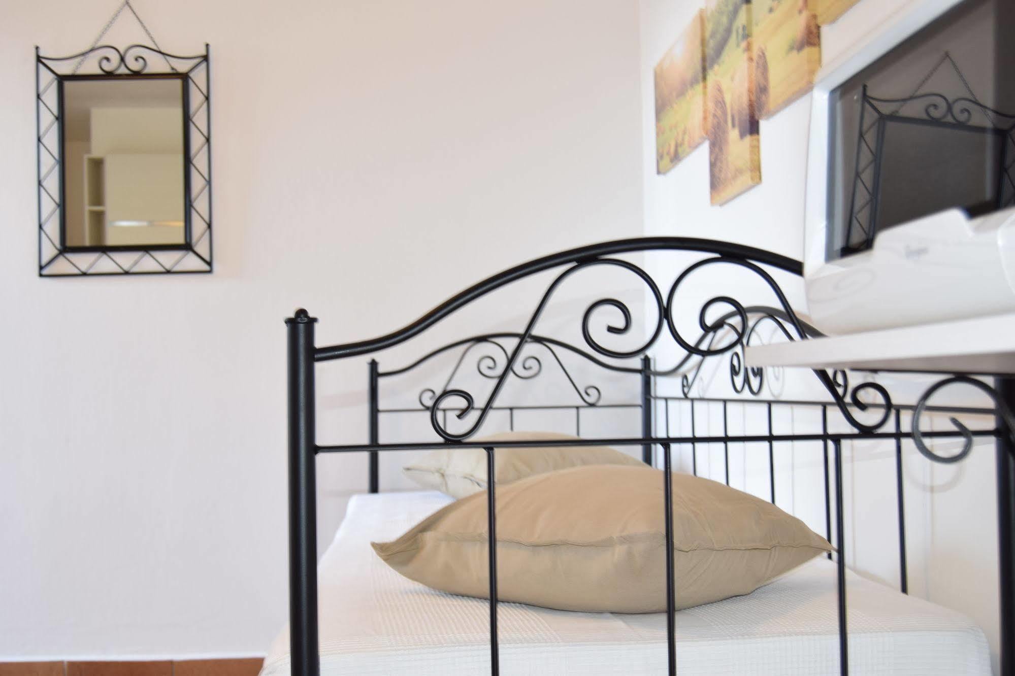 Residence Segattini 리바 델 이탈리아 베로나 외부 사진